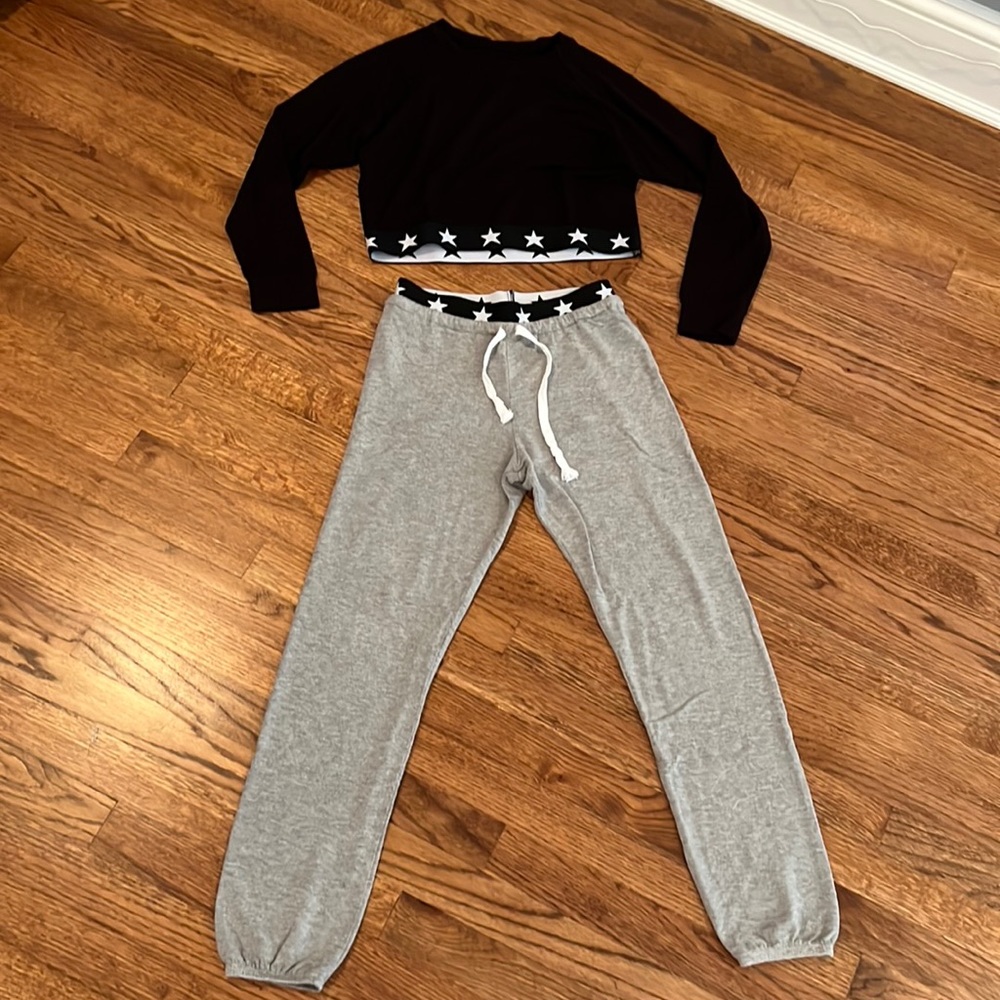 KatiejNYC super comfortable modal set- like new